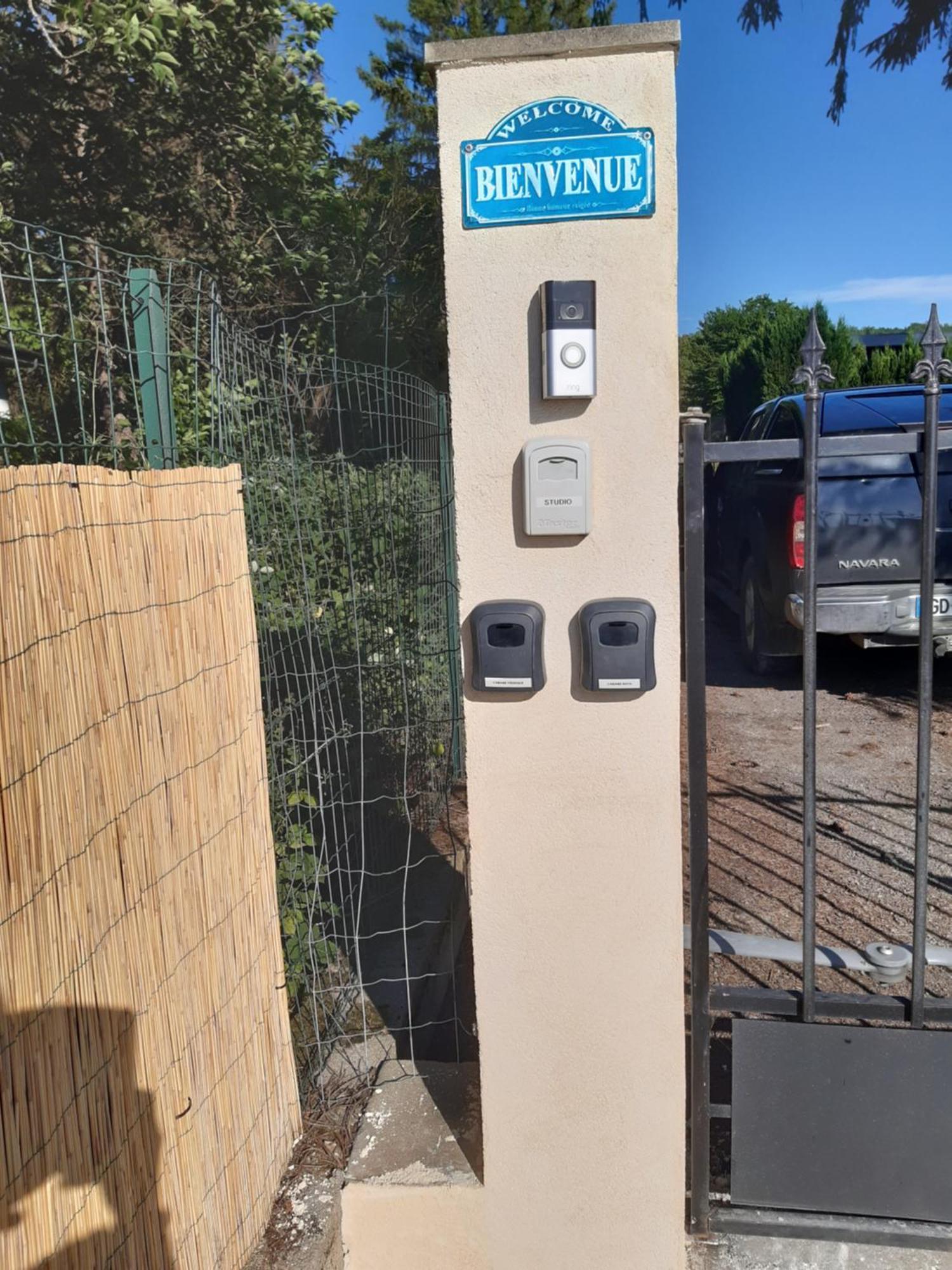 Laives Studio Au Bord De L'Etang מראה חיצוני תמונה